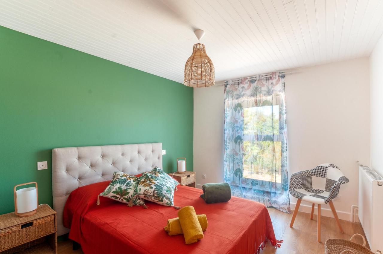 Vila Chez Annie Et William Montpouillan Exteriér fotografie