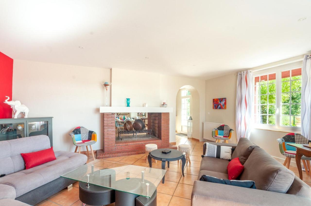 Vila Chez Annie Et William Montpouillan Exteriér fotografie
